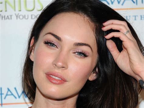 She made her acting debut in the family film holiday in the sun (2001). Megan Fox Biography, Age, Weight, Height, Friend, Like, Affairs, Favourite, Birthdate & Other ...