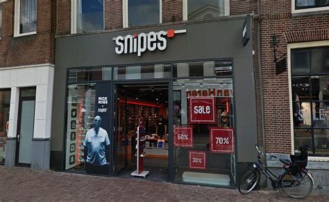 Wahrscheinlich wurde mit snipes das erste. Drie verdiepingen in Herestraat voor sneakerketen Snipes ...
