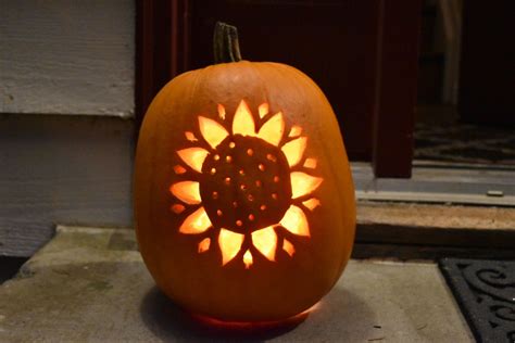 20 Sunflower Pumpkin Carving Pattern
