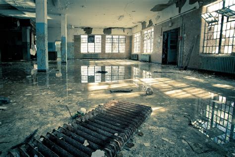 Commercial Water Damage Restoration | Flood & Water Damage | Water and Fire Damage Repair in 