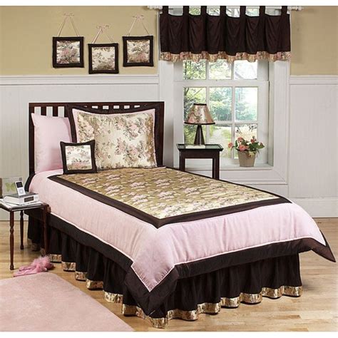 You don't have to buy a comforter separately and try to match it with your existing bedding. Shop Sweet JoJo Designs Abby Rose 4-piece Girl's Twin-size ...