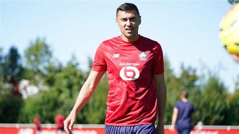 1985'de antalya'da doğan burak yılmaz, antalyaspor altyapısında futbola başlamıştır. Fransa Burak Yılmaz'ı ve o golü konuşuyor - Haber 1