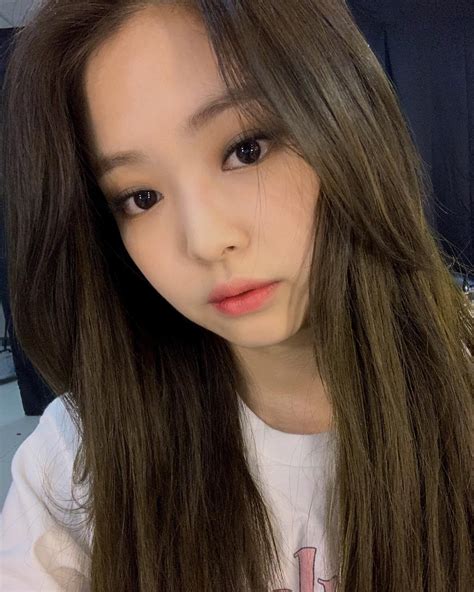If one of them is yours and you want credit let me know). 1-BLACKPINK Jennie Instagram Photo 2 February 2019 Selfie