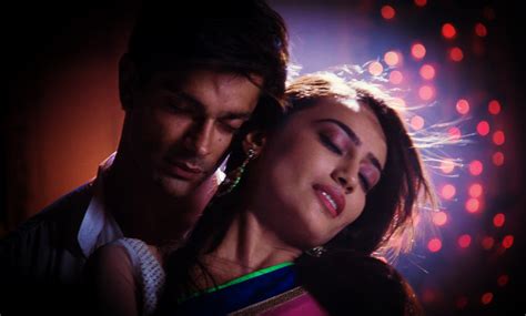 Surbhi Jyoti Karan Singh Grover Unseen Romantic Scenes From Qubool Hai Iwmbuzz