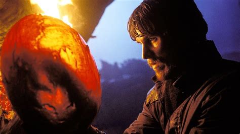 Reign Of Fire Should Be Rebooted As A Tv Series Fortress Of Solitude