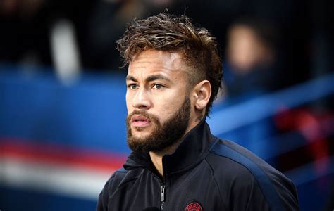 Barcelona To Resurrect Neymar Pursuit In 2020 After Failed Summer ...