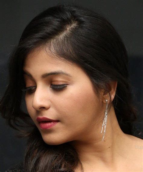 South Indian Actress Anjali Cute Face Close Up Photos Most Beautiful