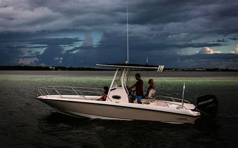 2020 Boston Whaler 240 Dauntless Full Technical Specifications Price