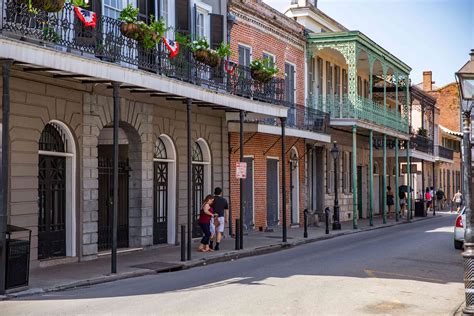 The Neighborhoods You Need To Know In New Orleans