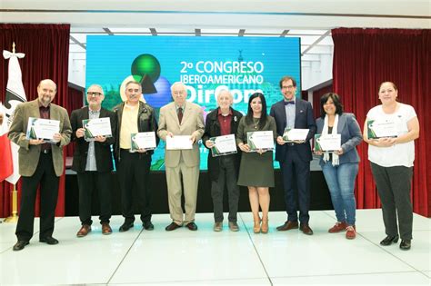 Significado de iberoamericano en en español 1relativo al conjunto formado por estos países más españa y portugal. La Anáhuac, sede del 2º Congreso Iberoamericano DirCom ...
