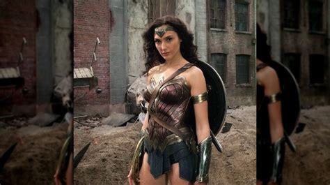 And now we have our first look at wonder woman in the new movie! Photo Of Gal Gadot's First Day In Costume Is Awesome