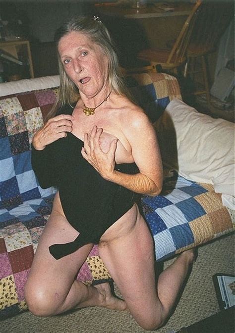 Granny Poses Naked And Shows Her Old Hairy Pussy Pics Xhamster