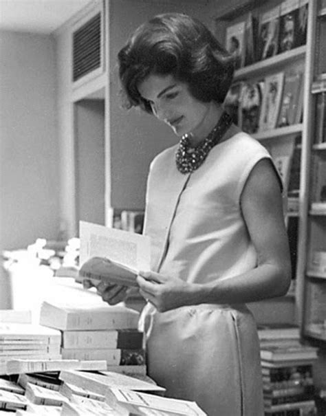 10 great books the college prepster icons bibliophiles jackie kennedy jaqueline kennedy