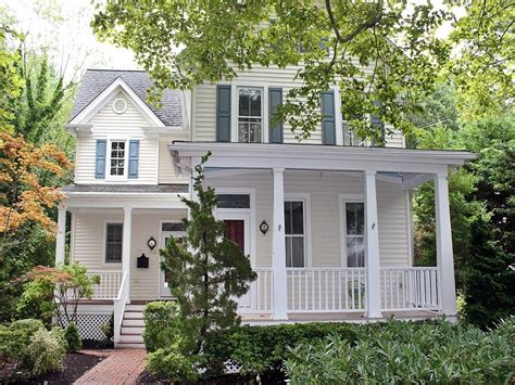 Please be aware that only certain properties are dog friendly. Spacious & Modern pet-friendly Victorian over 4,200 Sq Ft ...
