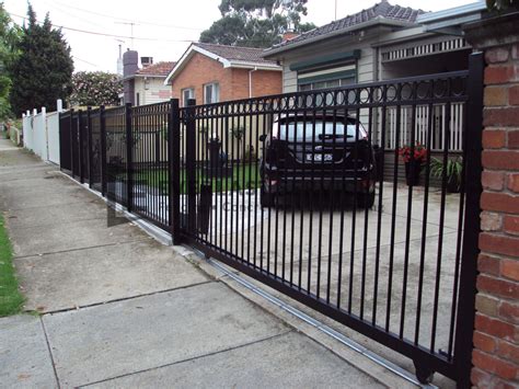 Looking for the best pinpointer metal detector? Driveway Gates Melbourne - Aluminium & Wrought Iron Gate ...