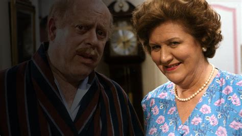 Watch Keeping Up Appearances Christmas Special 1995 Online Stream Tv