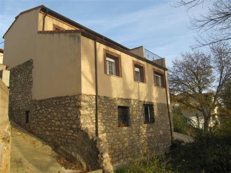 Venga y disfrute de una estancia inolvidable. Alquiler casa rural en Concud, Aragón con balcón/terraza y ...