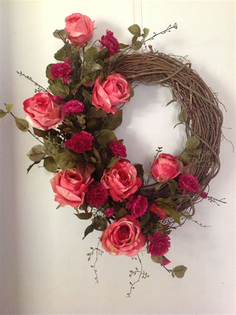 Roses Wreath Door Wreaths Diy Wreath Crafts Wreath Decor Easter