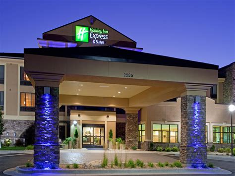 Holiday inn express strives to give travelers comfortable lodging at affordable rates. Holiday Inn Express & Suites Logan Hotel by IHG