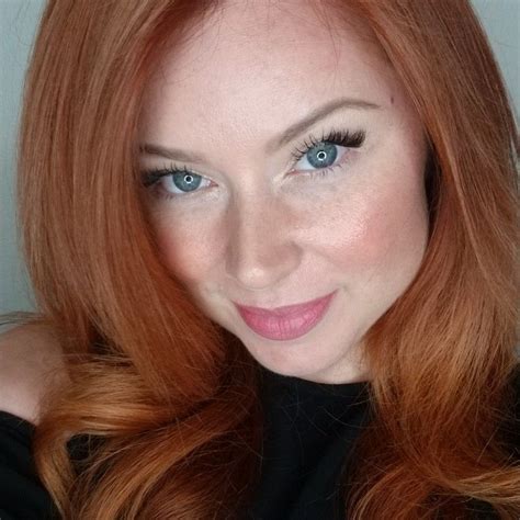 Pin By Guillermo Gamez On Love Redheads Stunning Redhead Redheads Red Hair