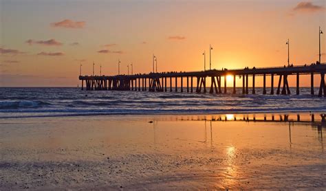 Best Places To Watch A Sunset In Venice Beach Ca While Baked Canex