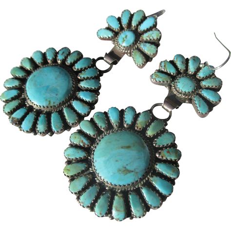 Fantastic Navajo Native American Turquoise And Silver Needlepoint