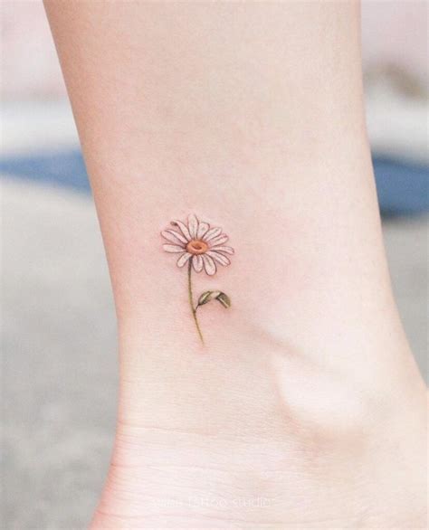 140 Beautiful Daisy Tattoo Designs With Meanings 2022