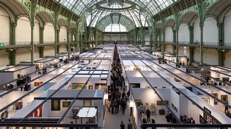 Art Paris Art Fair Ouvre Ses Portes Au Grand Palais Vogue Paris