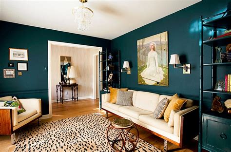 Cheery yellow bedrooms bedroom decorating. Hot Color Trends: Coral, Teal, Eggplant and More