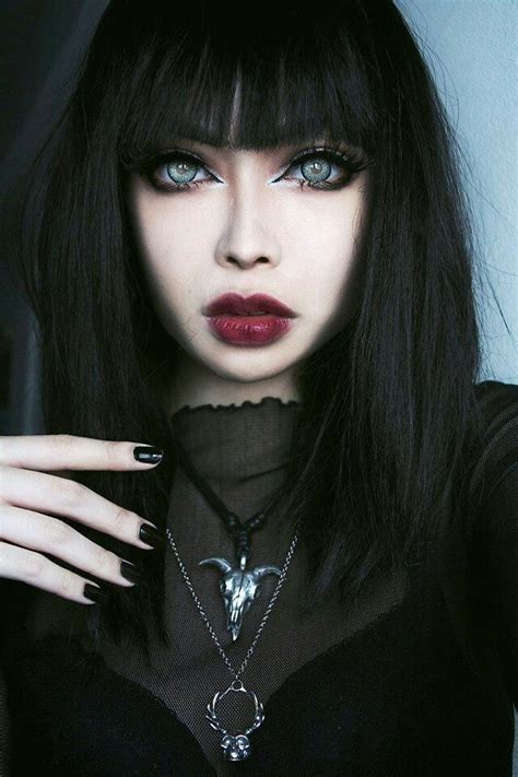 She Is Gorgeous Beautiful Eyes Goth Beauty Dark Beauty Dark Fashion Gothic Fashion Real