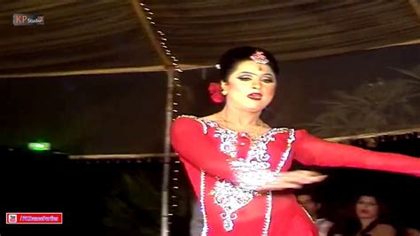saim punjabi mujra performance wedding dance party 2017 youtube