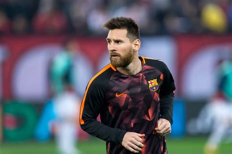 Lionel Messi Geschockt Bar A Shootingstar Vor Wechsel Nach England