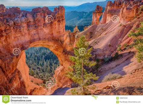 Natural Arch Bryce Canyon National Park Stock Image Image Of Tourism