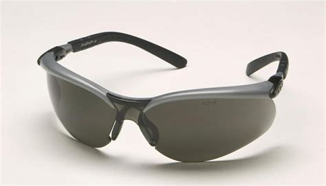 3m™ bx™ protective eyewear 11381 00000 20 gray anti fog lens silver black frame 20 ea case 3m