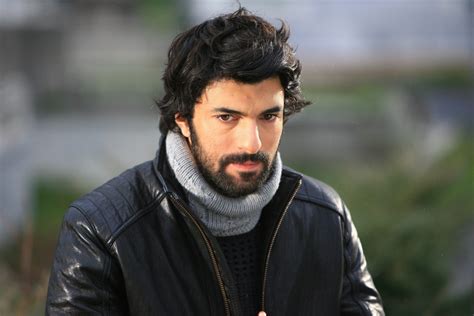 Engin Akyürek Actor Portraying Complicated Lover Roles Daily Sabah