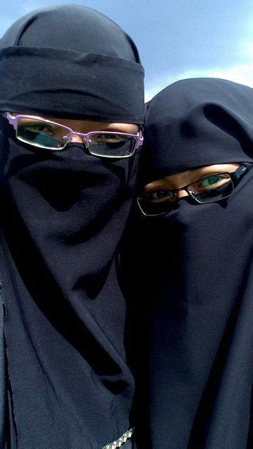 sisters with glasses arab girls hijab girl hijab muslim girls muslim women syari hijab face