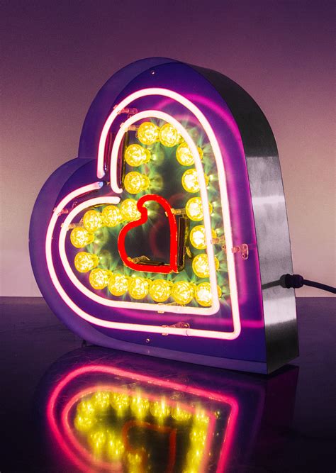 Neon Heart 1 Kemp London Bespoke Neon Signs Prop Hire Large