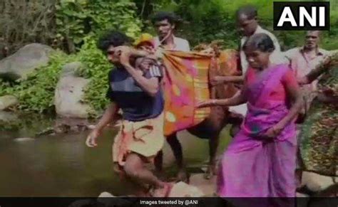 Kerala Pallakad Attapadi Pregnant Kerala Woman Is Carried On Stretcher For 7 Km To Hospital