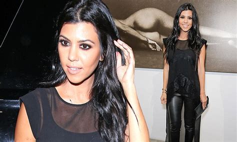 Kourtney Kardashian Poses Next To Giant Nude Photo Of Herself At Exhibition Daily Mail Online