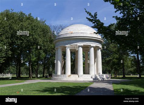 The District Of Columbia War Memorial Dc War Memorial In Constitution