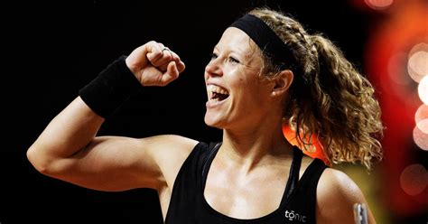 Simona halep se pregătește al doilea duel dintre simona halep și laura siegemund a avut loc în șaisprezecimile turneului wta de. As It Happened: Siegemund battles past Halep in Stuttgart semifinals