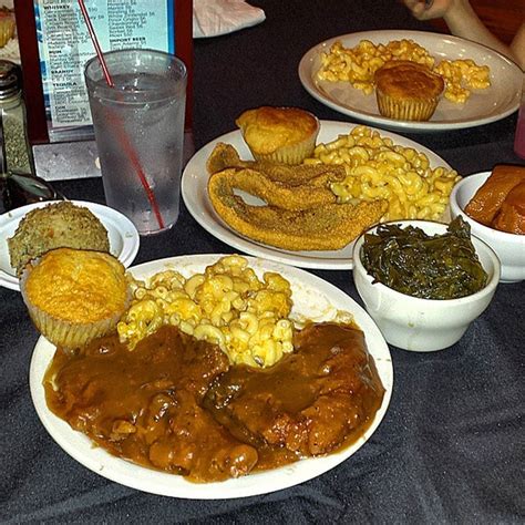 Stop wondering what soul food dinner to cook this sunday. 6978 Soul Food - Southern / Soul Food Restaurant in Galewood
