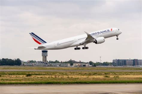 Le 1er Airbus A350 900 Air France Effectue Son Premier Vol Actu Aero