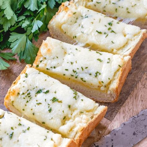 Cheese Bread — Lunchroom Soof