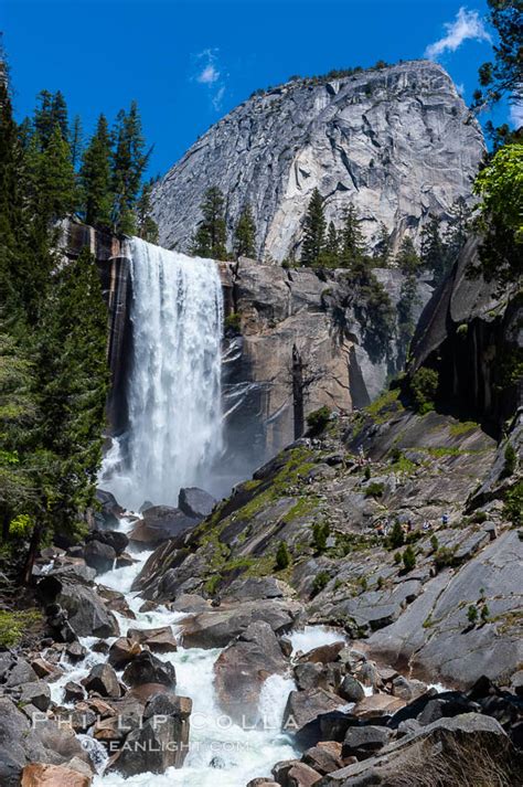 Vernal Falls In Yosemite National Park California 09191