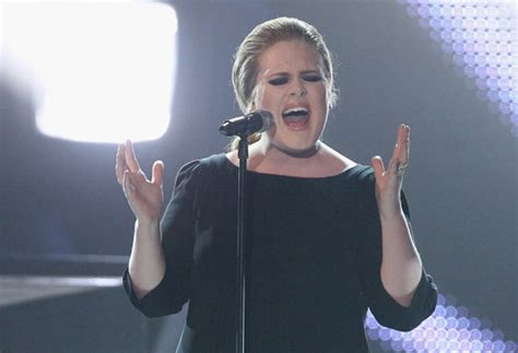 Adele Cancels Entire Us Tour As She Battles Laryngitis The Independent The Independent
