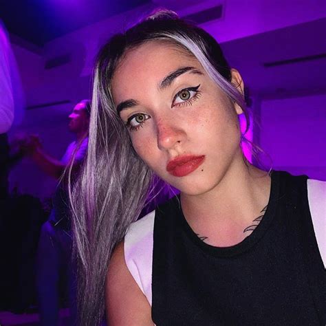 She has been dubbed as a leading voice in argentina's urban pop movement. Maria Becerra en Instagram: "Una vieja📸 Porque el aspecto ...