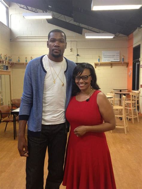 Tracee Wilkins On Twitter Kevin Durant Big Man Giving Back In A Big