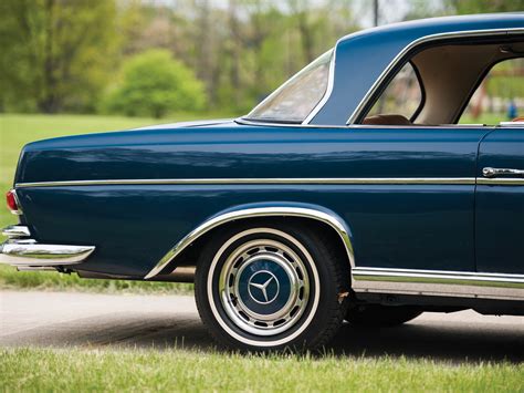 1965 telaio n presented here is an example of the w112 300 se coupe from the very last year of production before the company. RM Sotheby's - 1965 Mercedes-Benz 300 SE Coupe | Motor City 2016