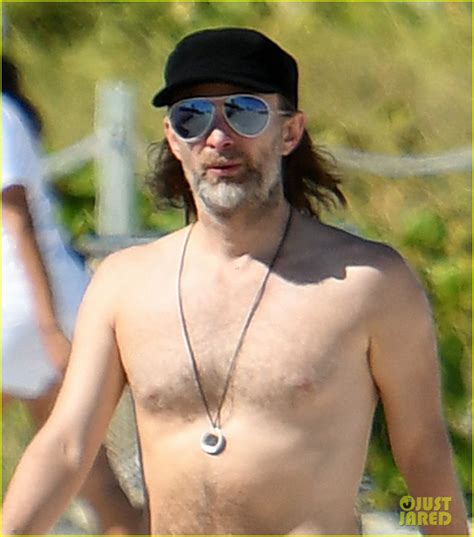 Photo Radiohead Thom Yorke Goes Shirtless In Miami With Girlfriend 08